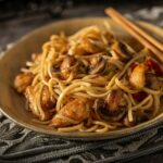 Chinese noodles with chicken