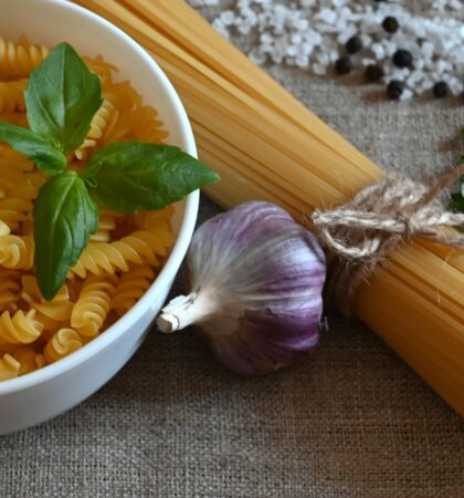 pasta, italian food, cooking, basil, tomato, place for inscription, kitchen, restaurant, yellow, can